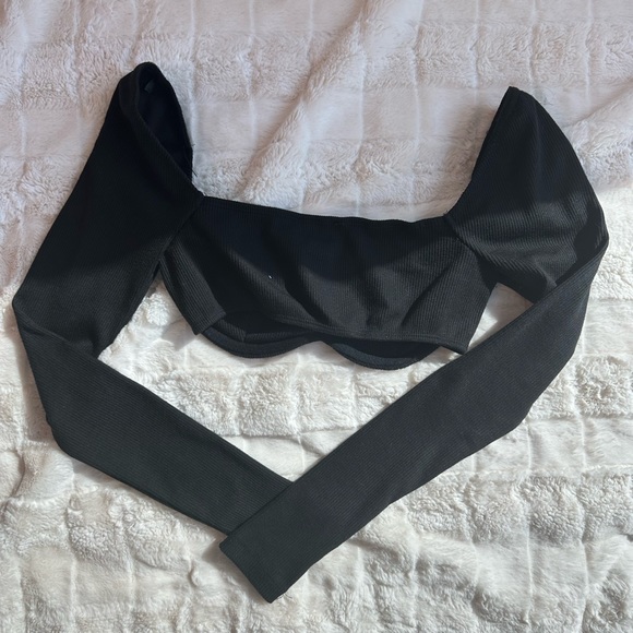 Princess Polly Black Long Sleeve - Picture 3 of 3